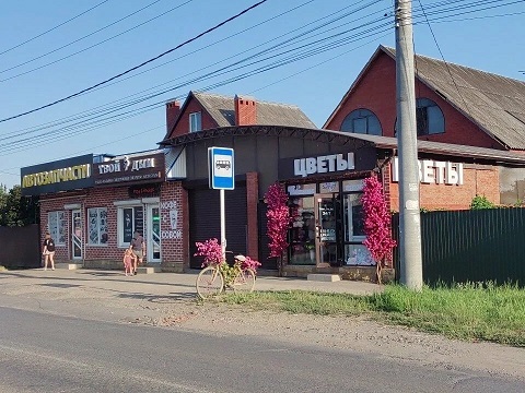 Витрина цветочного магазина Flowers Fire в Краснодаре